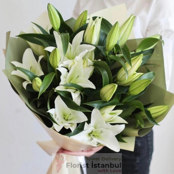 Bouquet of 30 White Lilies Resim 1