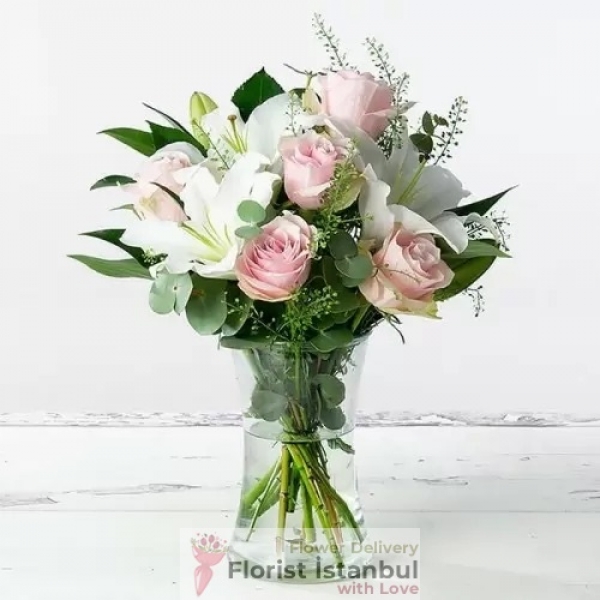 Lilies & Pink Rose Vase Resim 1